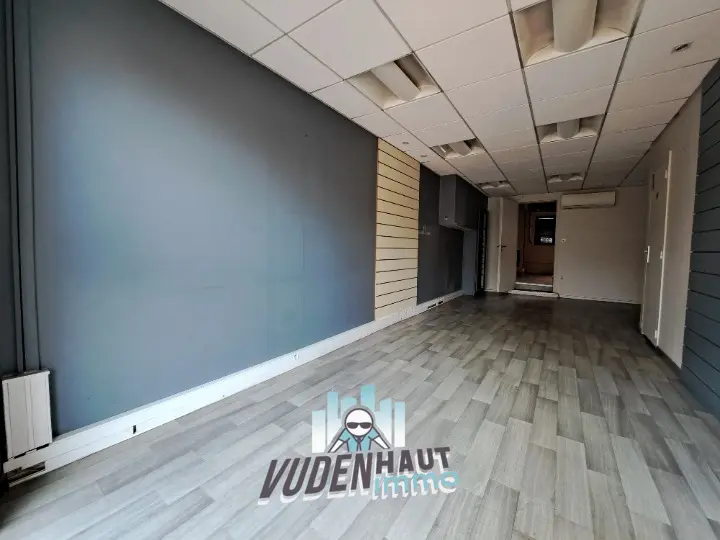 Propiedad comercial en Muret, France 120 m² No. 288941