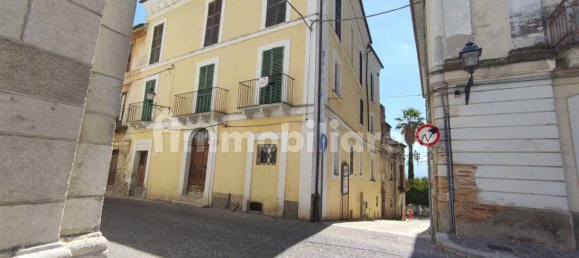 Здание с 5 комнатами в Катиньяно, Италия № 161816 10