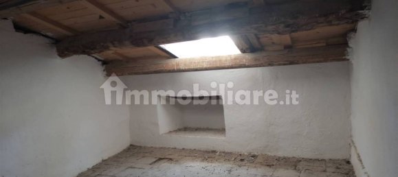 Здание с 5 комнатами в Катиньяно, Италия № 161816 5