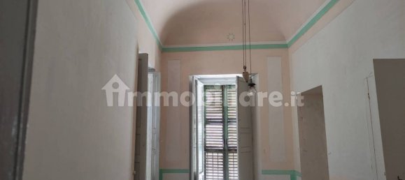 Здание с 5 комнатами в Катиньяно, Италия № 161816 3