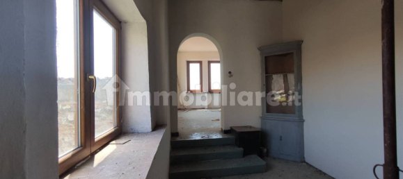 Здание с 5 комнатами в Катиньяно, Италия № 161816 29