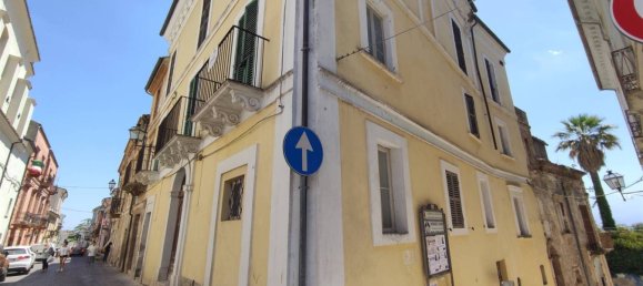 Здание с 5 комнатами в Катиньяно, Италия № 161816 9