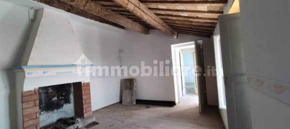 Здание с 5 комнатами в Катиньяно, Италия № 161816 35