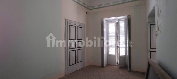 Здание с 5 комнатами в Катиньяно, Италия № 161816 4