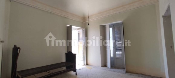 Здание с 5 комнатами в Катиньяно, Италия № 161816 38