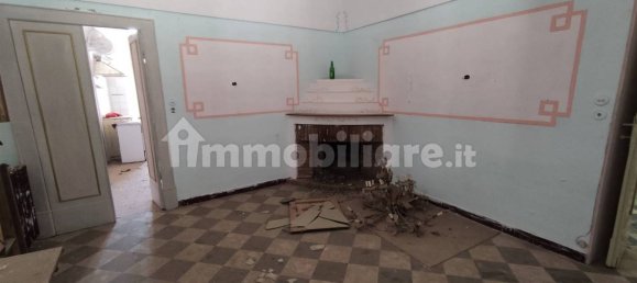 Здание с 5 комнатами в Катиньяно, Италия № 161816 22