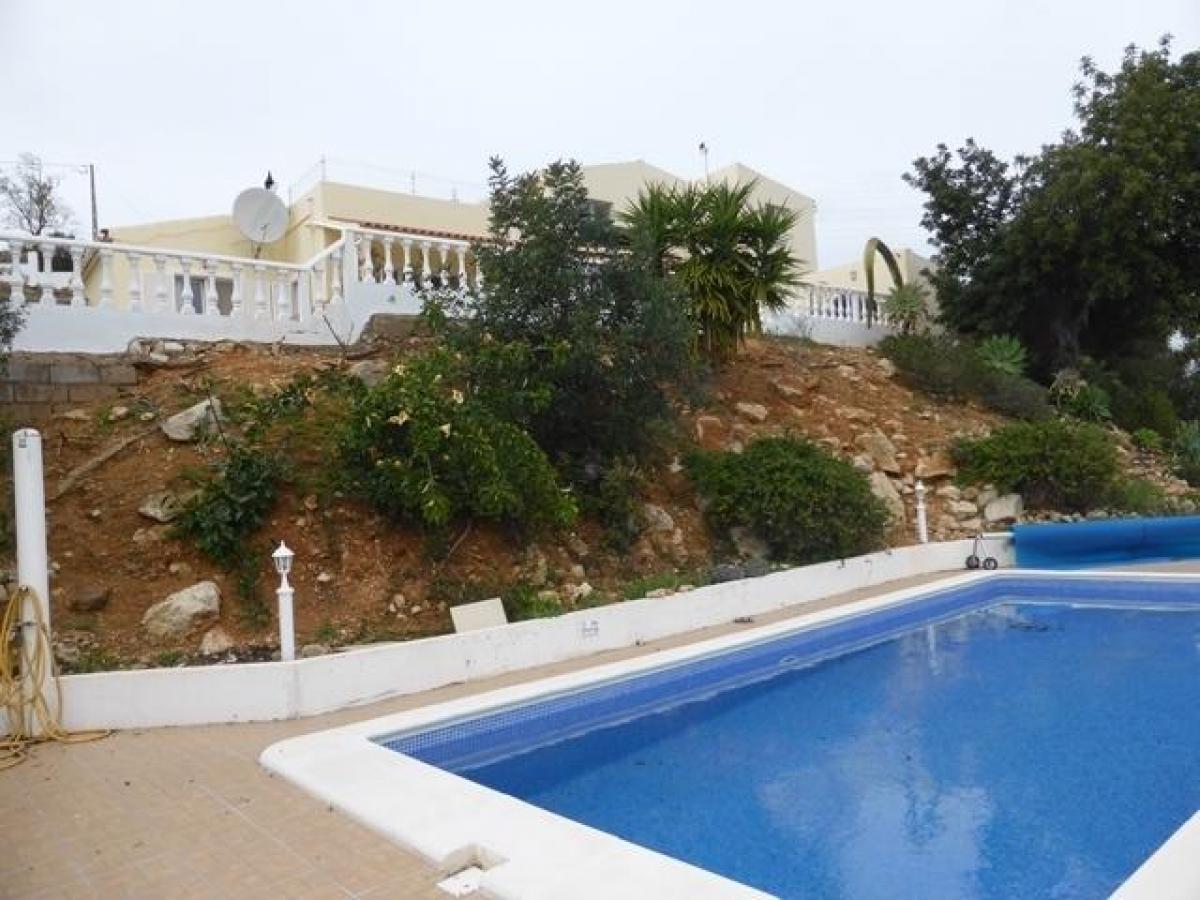 4 bedrooms Villa in Albufeira, Portugal No. 3036