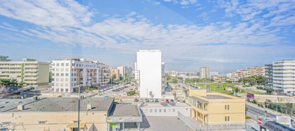 2 Schlafzimmer Wohnung in Bari, Italy, Nr. 29841 9