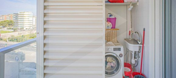 2 Schlafzimmer Wohnung in Bari, Italy, Nr. 29841 6