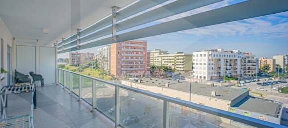 2 Schlafzimmer Wohnung in Bari, Italy, Nr. 29841 5