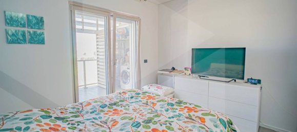 2 Schlafzimmer Wohnung in Bari, Italy, Nr. 29841 29