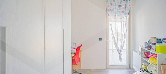 2 Schlafzimmer Wohnung in Bari, Italy, Nr. 29841 2
