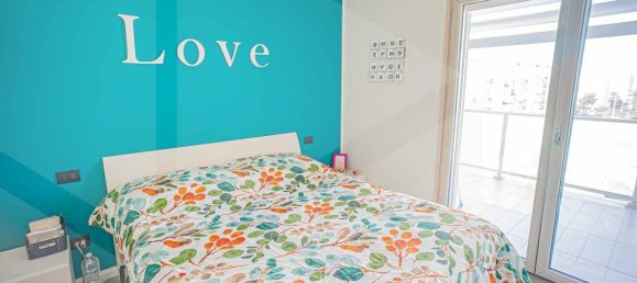 2 Schlafzimmer Wohnung in Bari, Italy, Nr. 29841 33