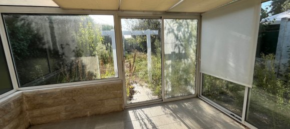 2 bedrooms House in Beauchamp, France No. 172462 3