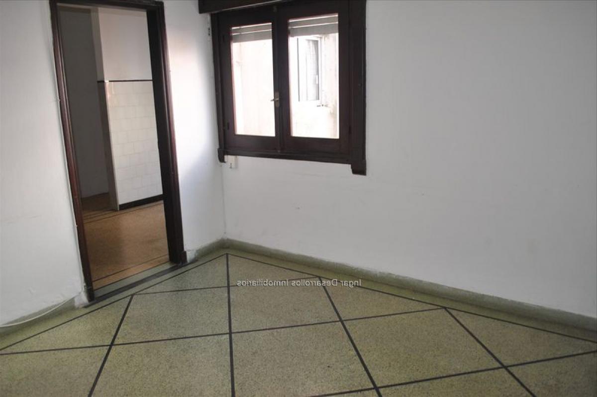 Studio in Montevideo, Uruguay No. 6064