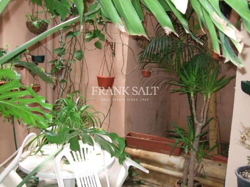  محل تجاري في Zebbug, Malta رقم 11778