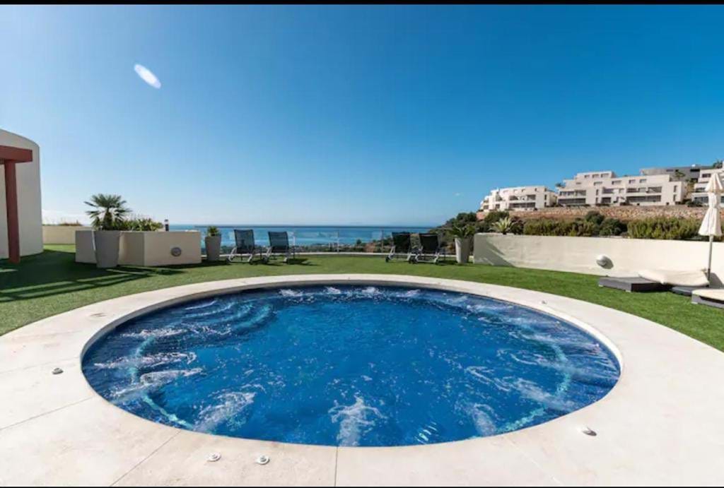 3 غرف نوم شقة في Marbella, Spain رقم 94842