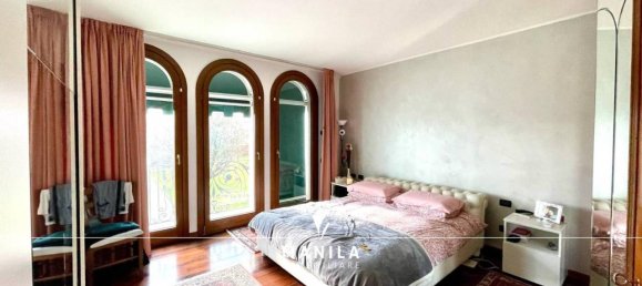 8 rooms Villa in Paese, Italy No. 40839 9