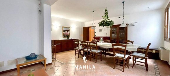 8 rooms Villa in Paese, Italy No. 40839 13