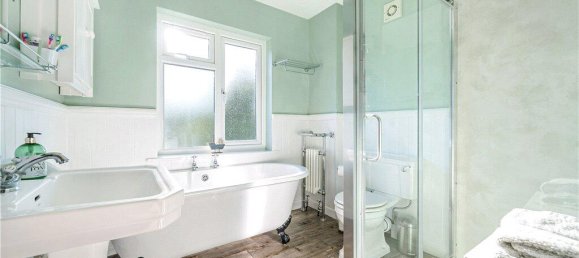 3 bedrooms Commercial property in Isleworth, United Kingdom No. 8488 7