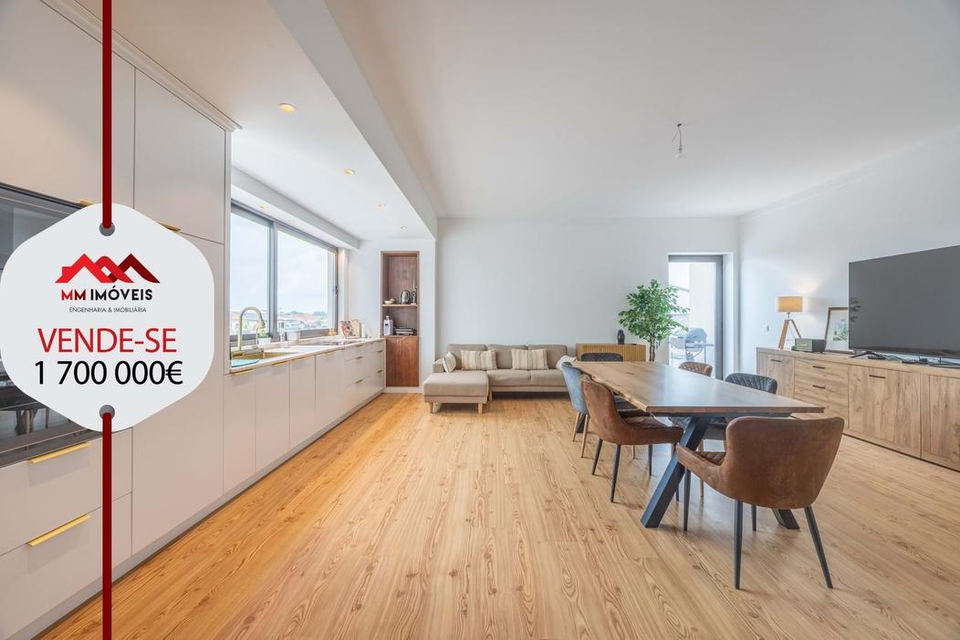 5 bedrooms Building in Sao Mamede de Infesta, Portugal No. 218615