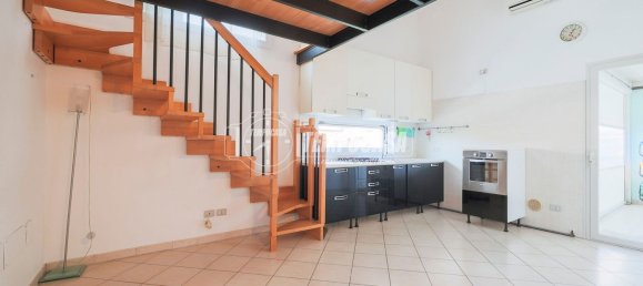 Apartamento de 3 dormitorios en Ravenna, Italy No. 320098 4