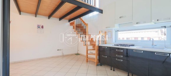 Apartamento de 3 dormitorios en Ravenna, Italy No. 320098 3