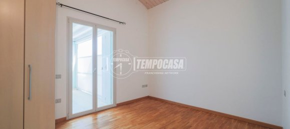 Apartamento de 3 dormitorios en Ravenna, Italy No. 320098 10