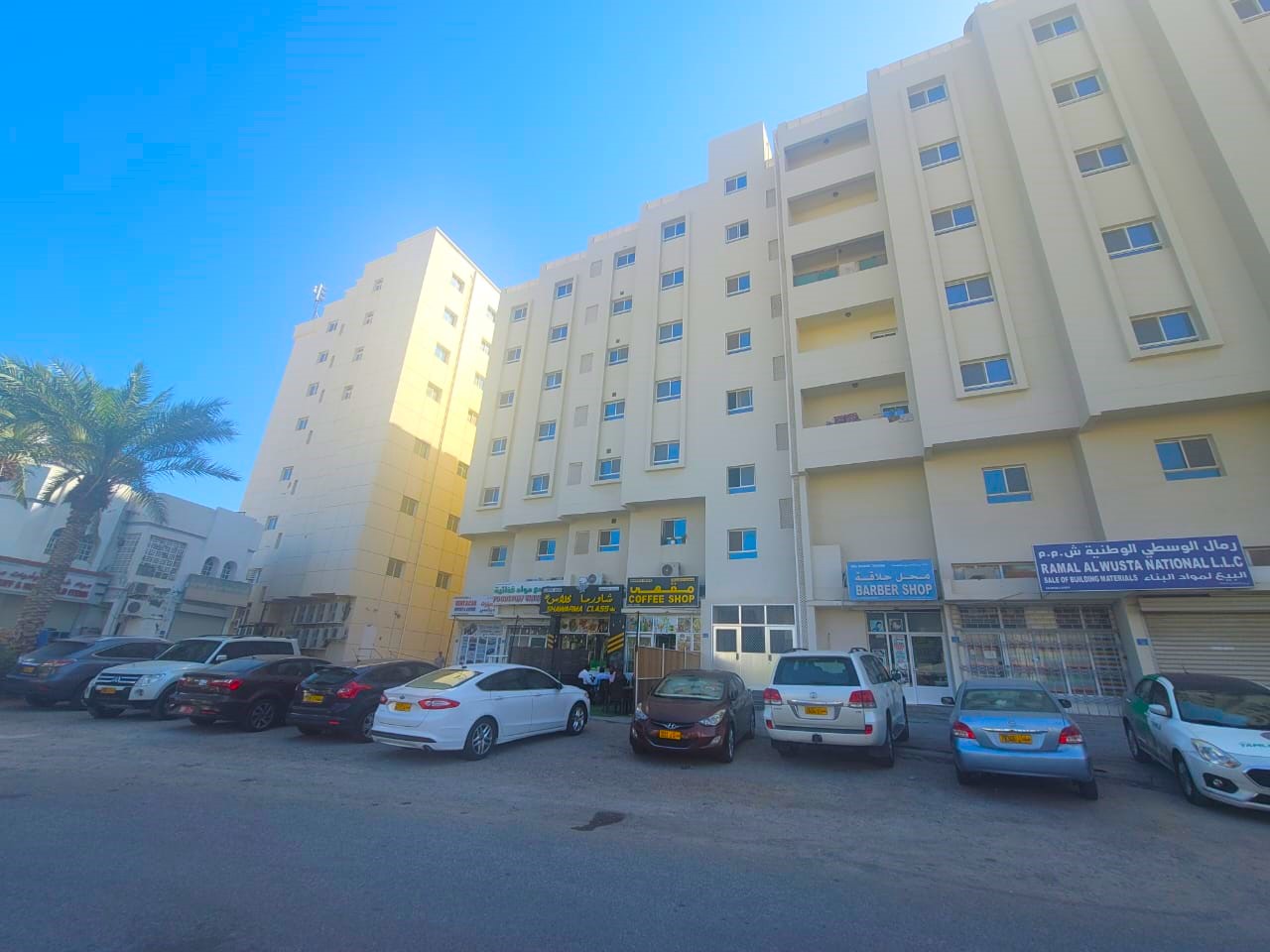 2 bedrooms Apartment in Al Ghubra, Oman No. 1111