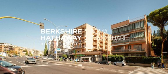 Квартира с 3 комнатами в Рим, Италия № 29690 21