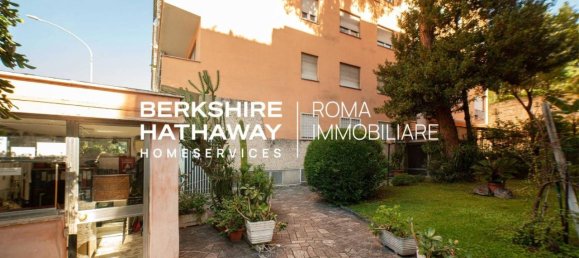 Квартира с 3 комнатами в Рим, Италия № 29690 18