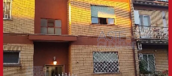 5 bedrooms Apartment in Rome, Italy No. 334104 15