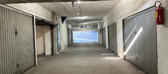 18m² Garage in Acerra, Italy No. 14648 2