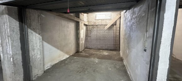 18m² Garage in Acerra, Italy No. 14648 4