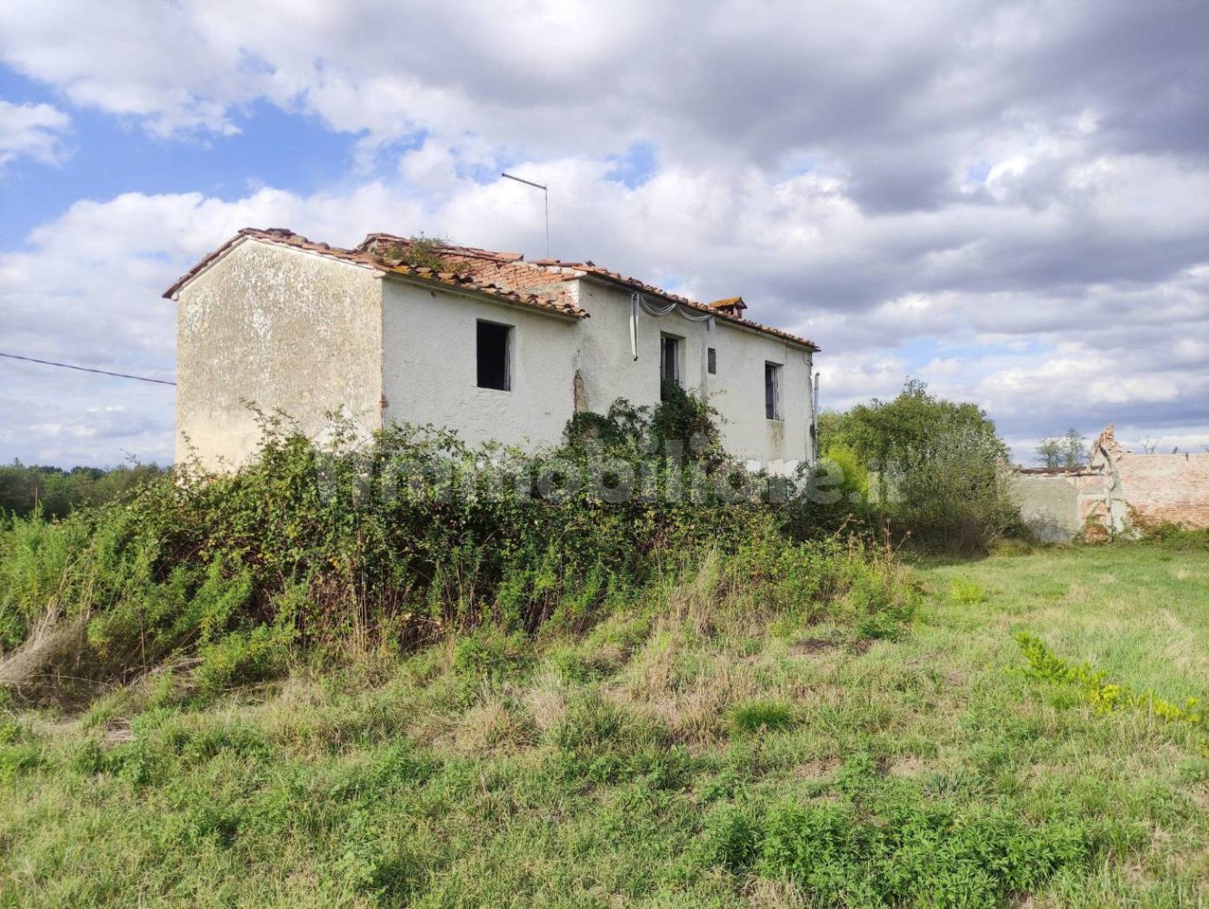 4 bedrooms Villa in Castelfranco di Sotto, Italy No. 349631