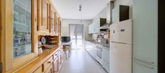 4 bedrooms Apartment in Turin, Italy No. 339615 13