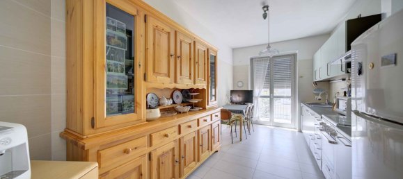 4 bedrooms Apartment in Turin, Italy No. 339615 12