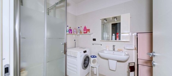 4 bedrooms Apartment in Turin, Italy No. 339615 23