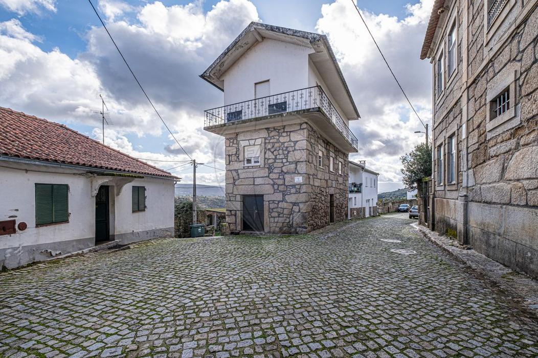 3 bedrooms House in Fornos de Algodres, Portugal No. 162523