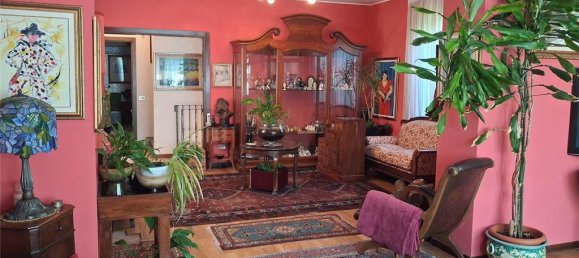 Villa de 3 dormitorios en Villa Guardia, Italy No. 324258 9