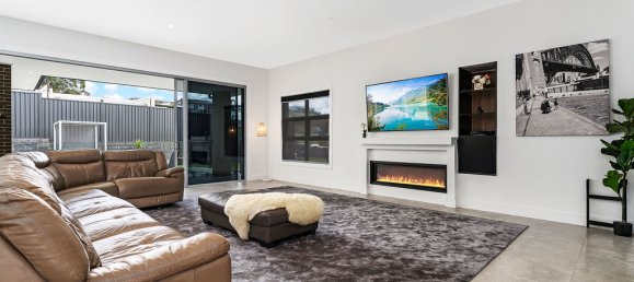 13 bedrooms House in Bardia, Australia No. 995 4