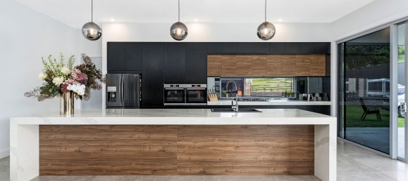 13 bedrooms House in Bardia, Australia No. 995 5