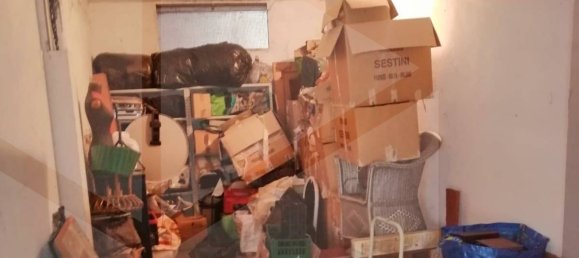 1 room Garage in Rome, Italy No. 19880 3