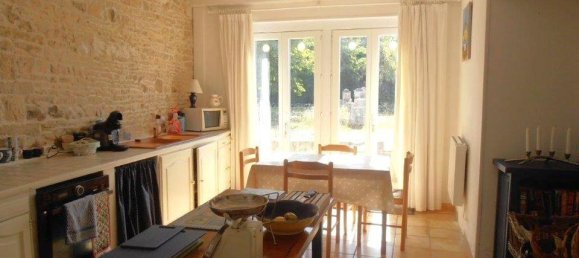 4 bedrooms Castles in Charente, France No. 301444 4