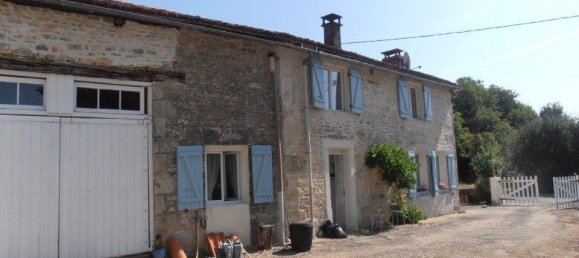 4 bedrooms Castles in Charente, France No. 301444 23