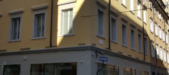 5-salle Appartement à Trieste, Italy No. 251184 29