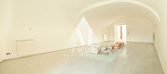 4-salle Propriété commerciale à L'Aquila, Italy No. 124499 18