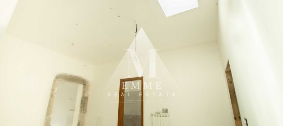 4-salle Propriété commerciale à L'Aquila, Italy No. 124499 10