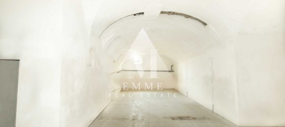 4-salle Propriété commerciale à L'Aquila, Italy No. 124499 11