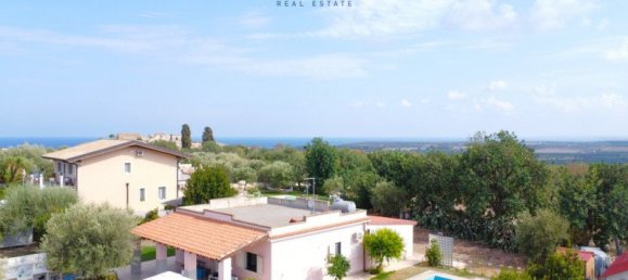3 bedrooms Villa in Noto, Italy No. 111568 2